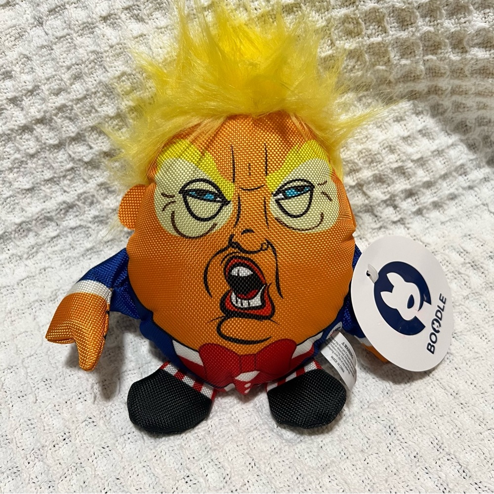 NWT Boodle Donald Trump Political Parody Dog Chew Squeaky Toy 9”x 8”